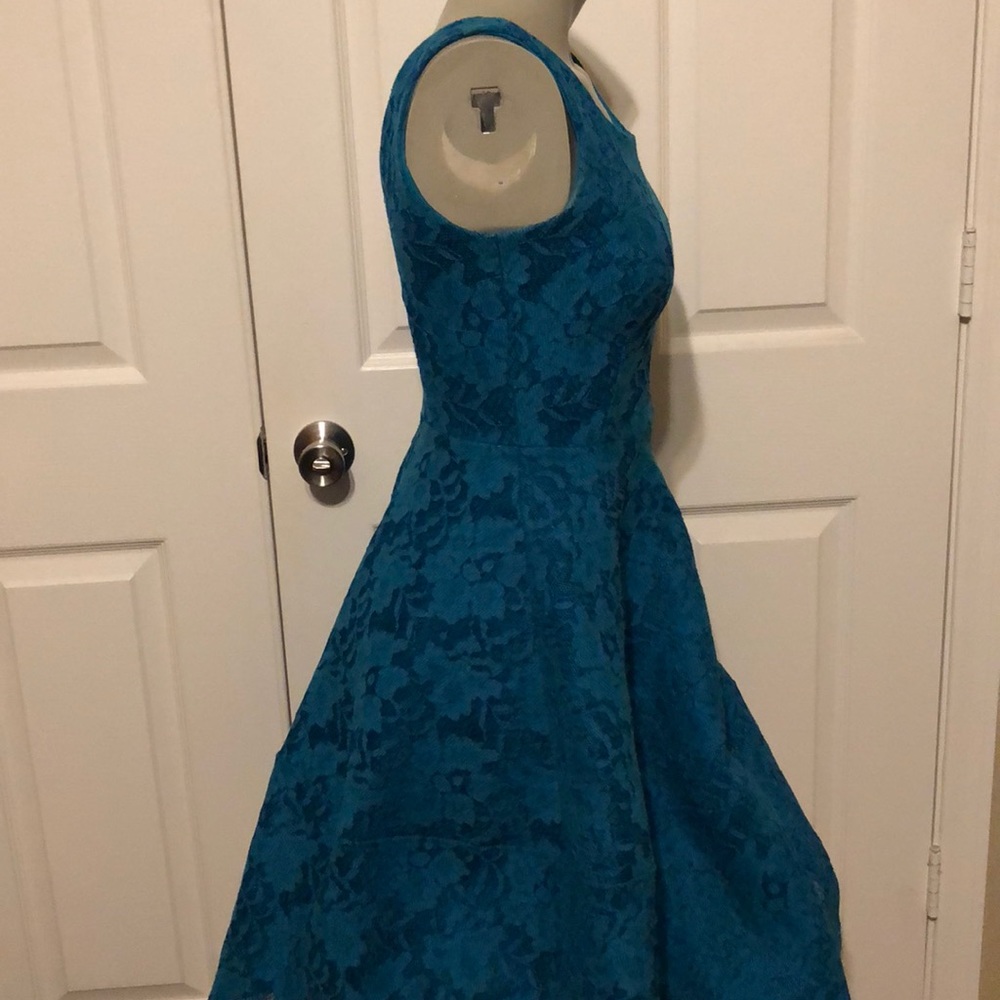 Blue dress - Picture 3 of 4